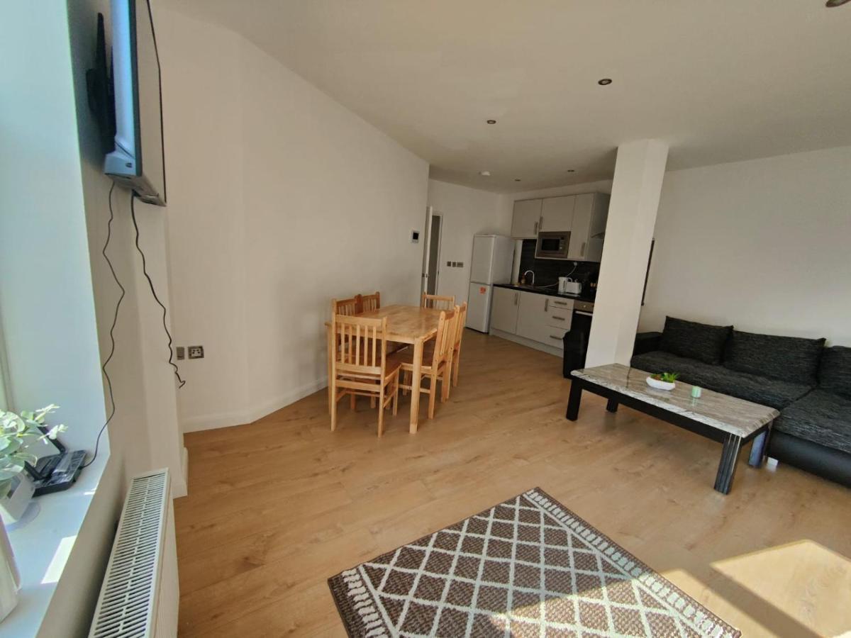 Latchmere Apartment
