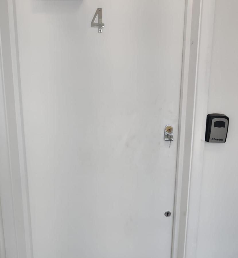 Latchmere Apartment