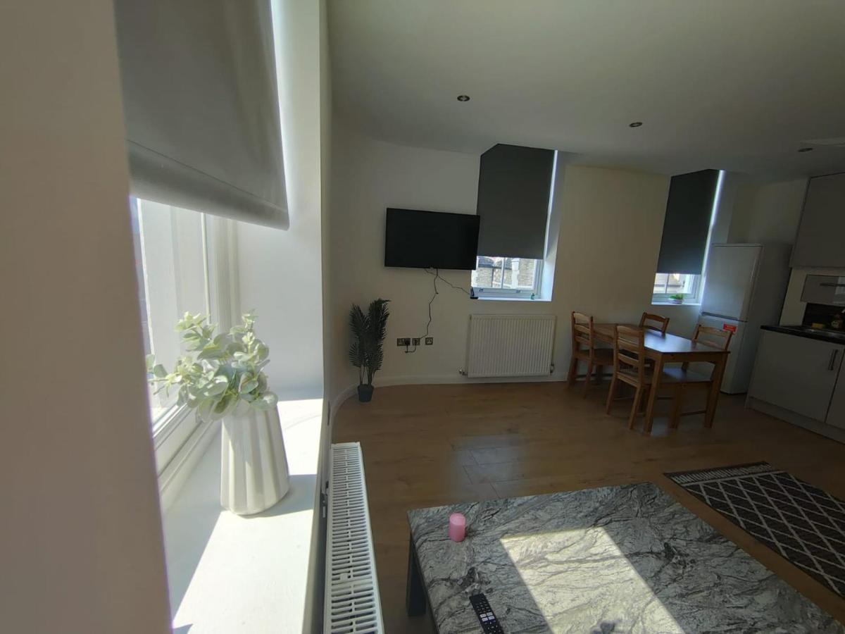 Apartment Latchmere *
