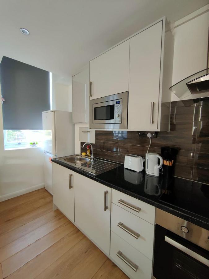 Latchmere Apartment